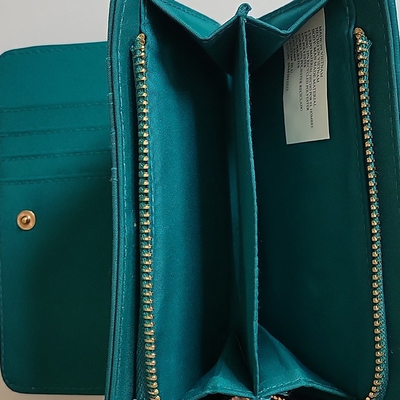 💥GIVEAWAY💥 Unbranded Wallet - Picture 4 of 4